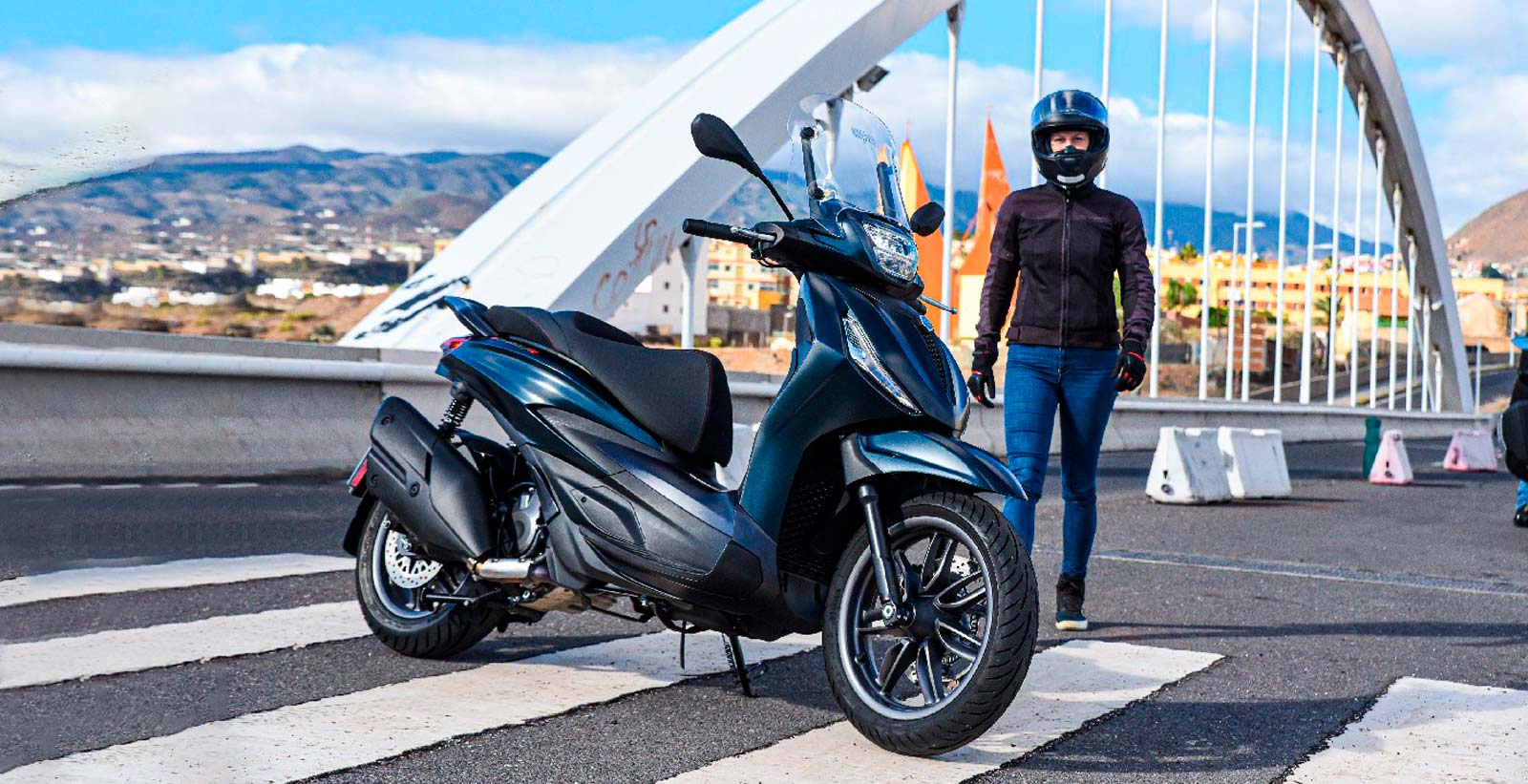 Piaggio-Beverly-400-1