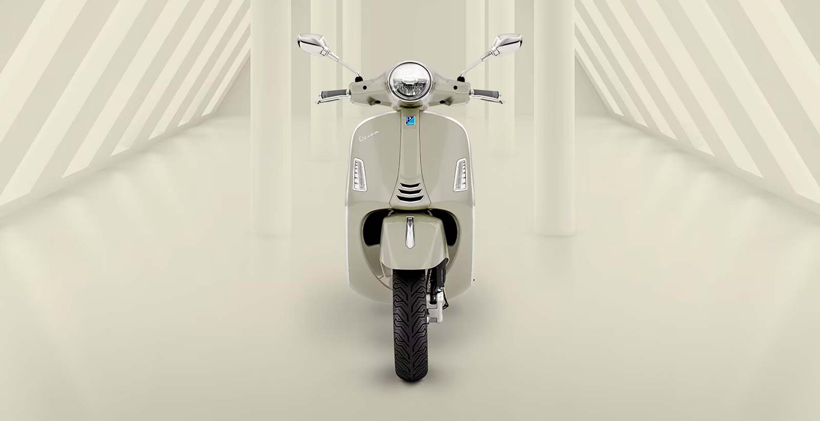 Vespa GTS Hero